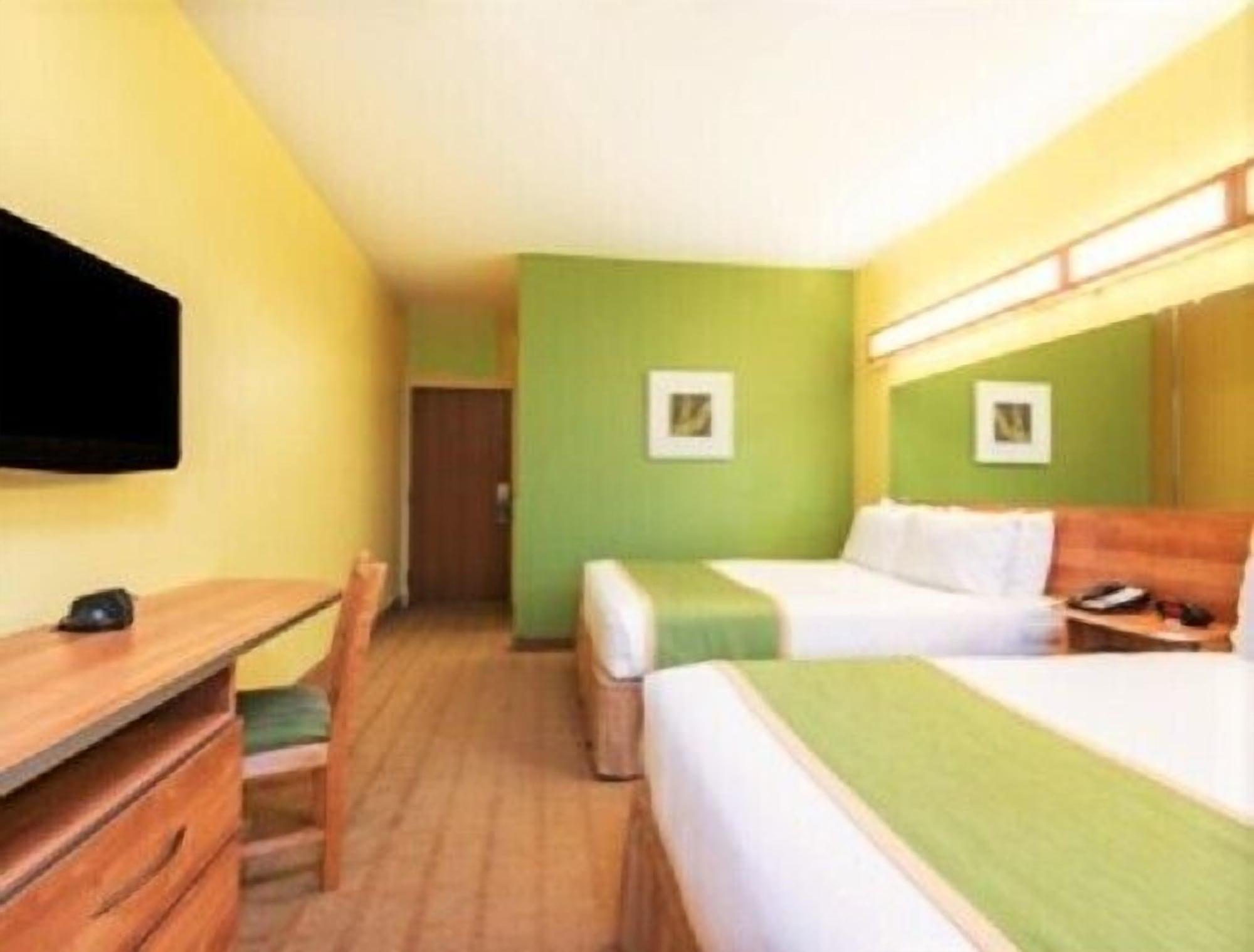 Microtel Inn And Suites By Wyndham Opelika Extérieur photo