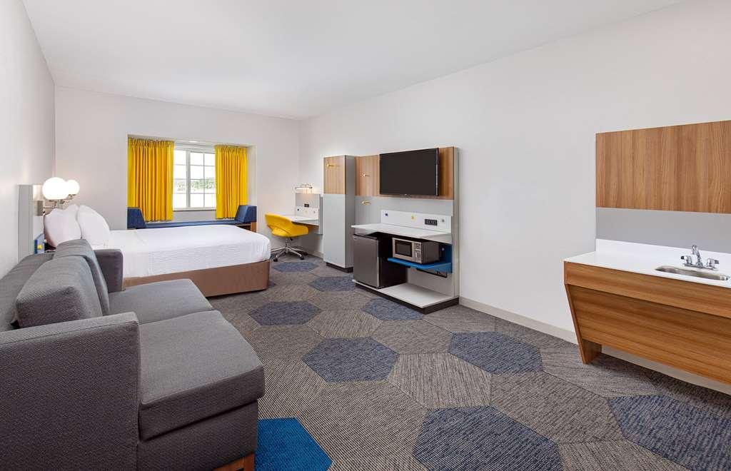 Microtel Inn And Suites By Wyndham Opelika Chambre photo